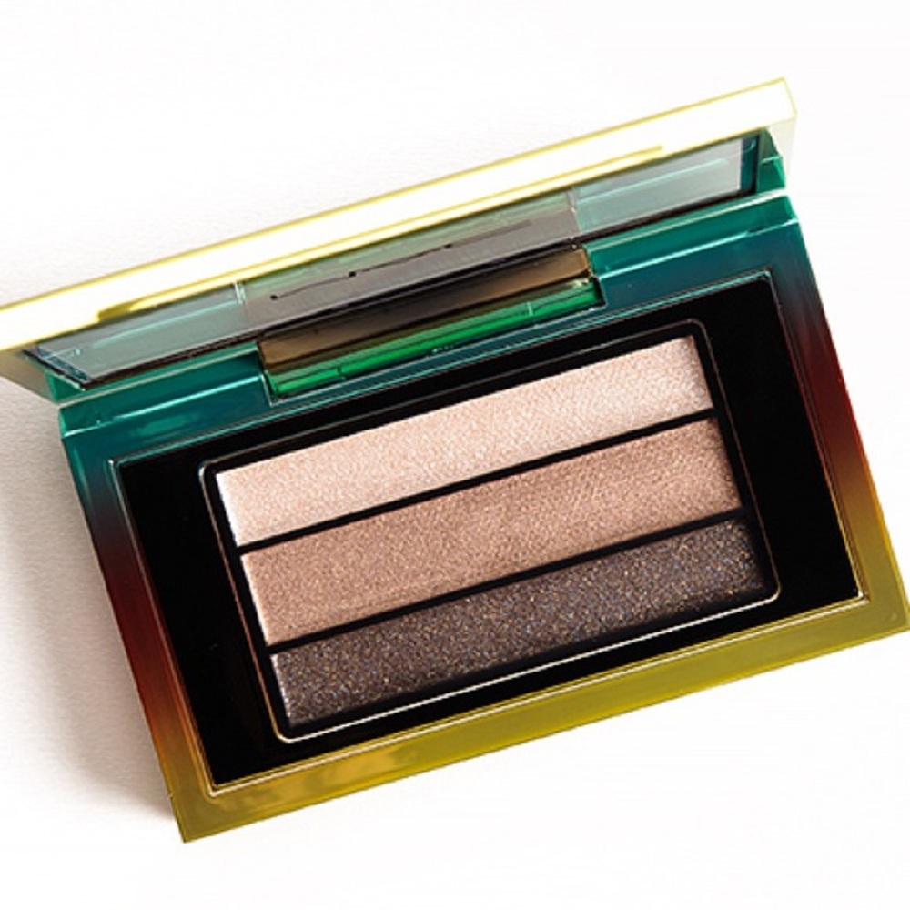 MAC VELUXE PEARLFUSION SHADOW - PERMANENT PRESS